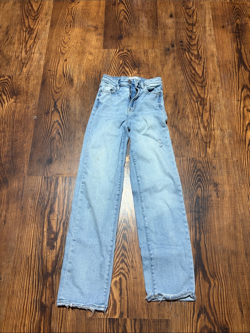 Hidden Light Wash Straight Leg Women’s Jeans